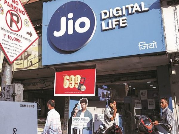 MG Motor ties up with Jio for connected features in its upcoming SUV