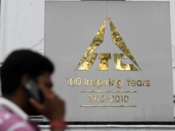 ITC stock outperforms peers in March