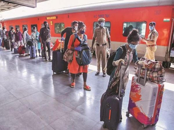 India logs 1,233 new cases of Covid-19, active infections at 14,707