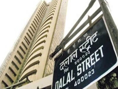 Sensex falls 150 points on foreign fund outflows in early trade