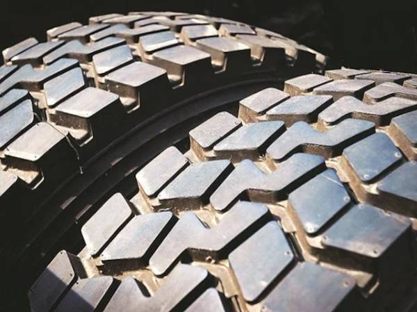 CCI conducts raids on offices of Apollo Tyres, Ceat, Continental