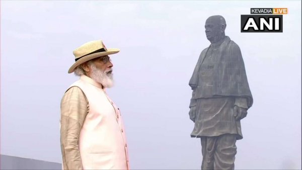 Rashtriya Ekta Diwas: PM Modi pays tribute to Sardar Vallabhbhai Patel at Statue of Unity