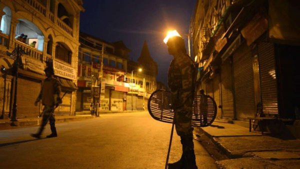 Night curfew in Delhi from 11 pm to 6 am on December 31, January 1 to restrict New Year celebrations
