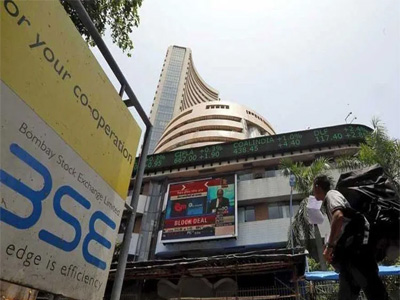 Sensex spurts 264 points on banking, FMCG boost; posts weekly gain
