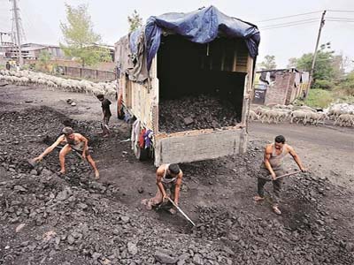 Coal scam: Court imposes Rs 200,000 fine for violating bail condition