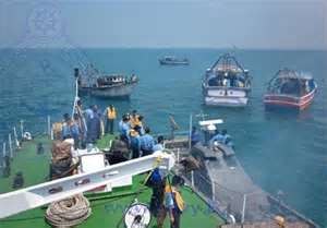Sri Lankan navy arrests 33 Indian fisherme