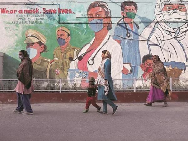 Single-day rise in Covid-19 infections falls below 1,000 in India