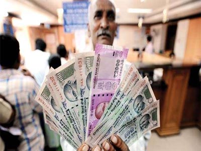 Bank employees may go on strike over non payment of working extra hours during demonetization