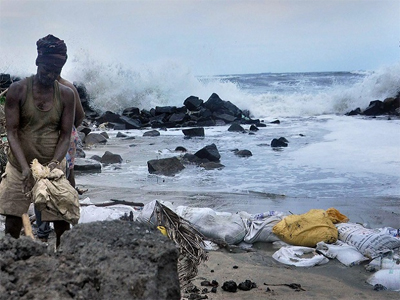 Cyclone Ockhi: Mumbai on target; schools shut, Railway opens emergency cell