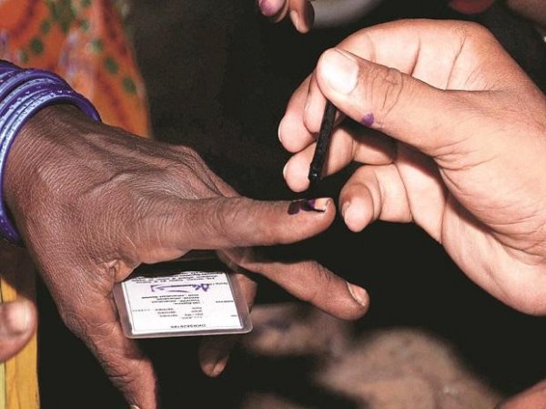 Kerala polls: 957 candidates from 140 constituencies to lock horns on Apr 6