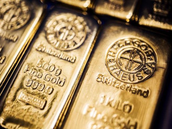Gold price today at Rs 47,220 for 10 grams; silver at Rs 64,300 a kg