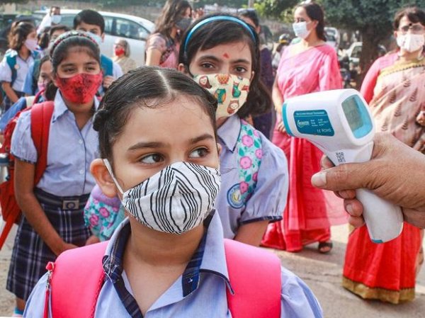 West Bengal witnesses a decline in daily COVID-19 cases, fresh fatalities