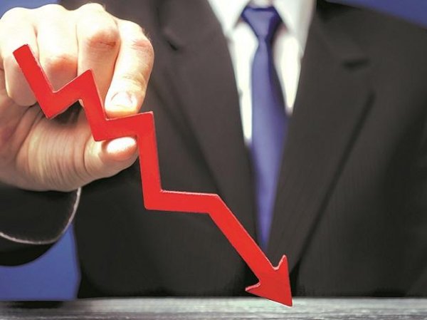 Bajaj Finance declines over 5% as Q2 business update disappoints Street