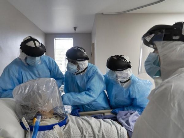 Karnataka reports 10,000 new coronavirus cases, 5,000 in Bengaluru