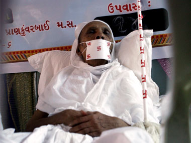 Supreme Court stays Rajasthan HC decision declaring Jain practice of fast-unto-death illegal