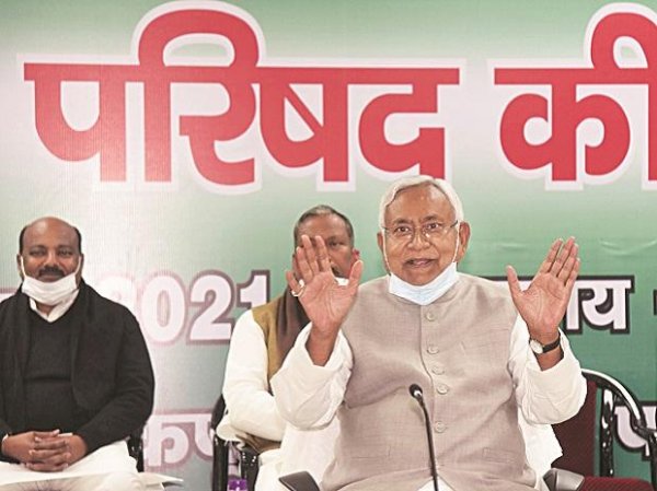 LJP sole MLA who promised to send Nitish Kumar in jail, joins JD-U