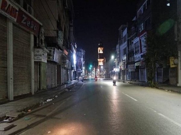 Delhi night curfew: Shops being closed at 8 pm, employees fear job loss