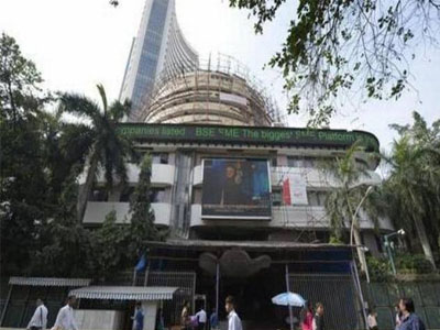 Sensex extends gains, climbs 181 points on global cues