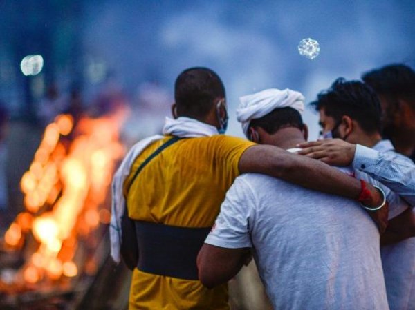 India sees record 4,187 Covid-19 deaths, 401,078 cases in a single day