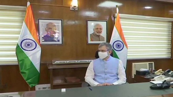 New Railways Minister Ashwini Vaishnaw asks ministry officials to work in 2 shifts from 7 am to 12 am - details here