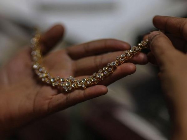 Gold price today at Rs 45,690 per 10 gm, silver trending at Rs 65,000 a kg