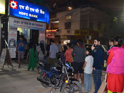 Rs 500, Rs 1000 notes banned: Banks will have to slog hard to replace currency