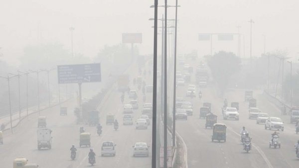 Delhi gasps for clean air as air quality remains 'severe' for fifth consecutive day