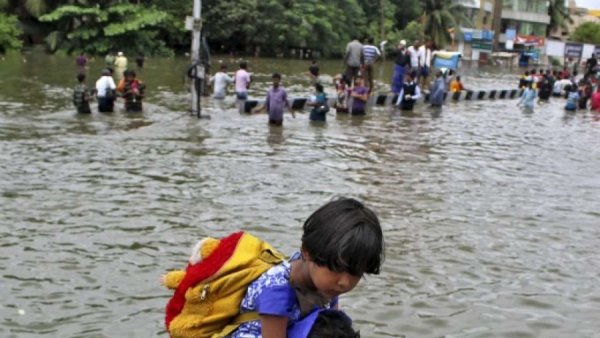 IMD issues heavy rain alert for Chennai for next 4 days, warns about 'localised landslides'