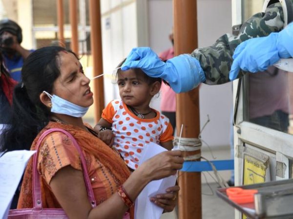 India records highest single-day coronavirus cases spike of over 131,968